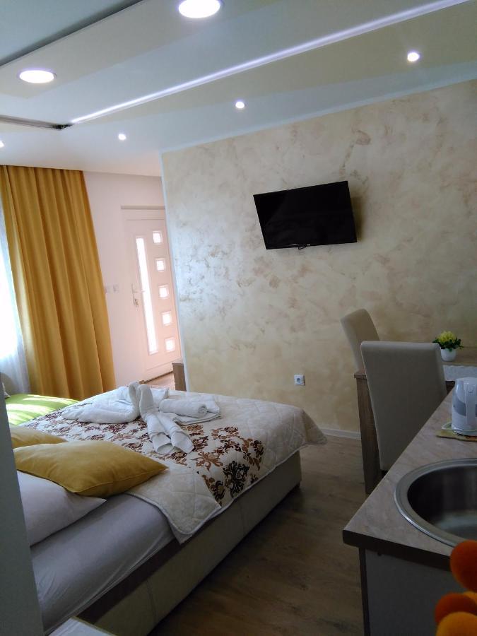 Apartmani Slado Требинє Екстер'єр фото