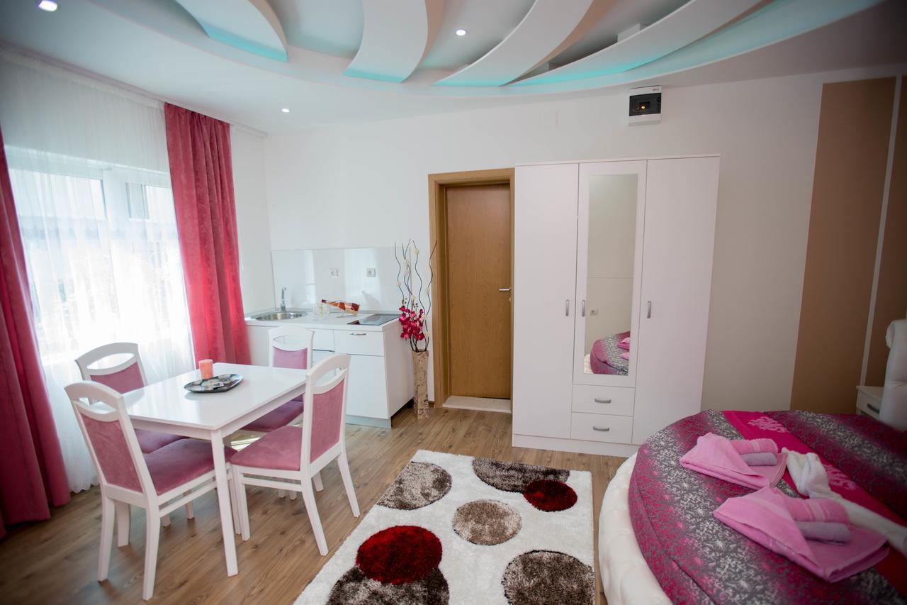 Apartmani Slado Требинє Екстер'єр фото